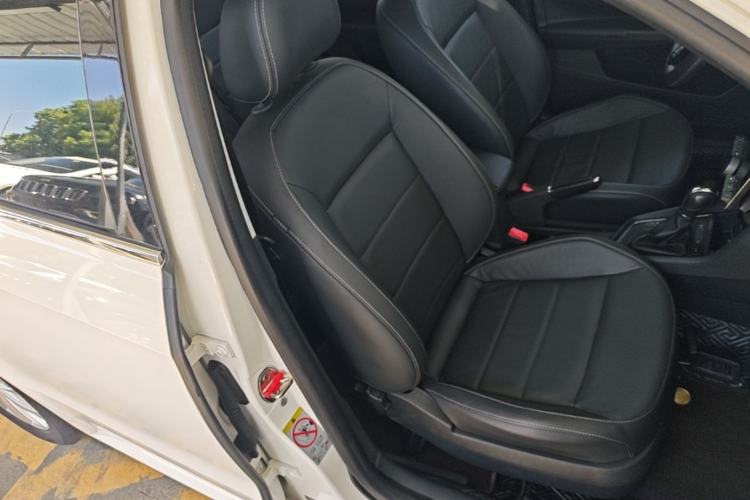 Used Volkswagen Lavida 2015 1.6L Automatic Comfort Edition Right Front Seat
