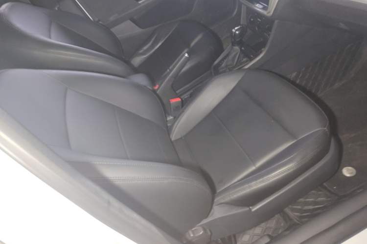 Used Volkswagen Lavida 2015 1.6L Automatic Fashion Edition Right Front Seat