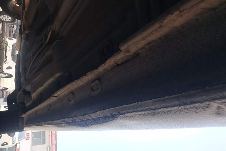 Used Volkswagen Lavida 2015 1.6L Automatic Comfort Edition Right Side Sill