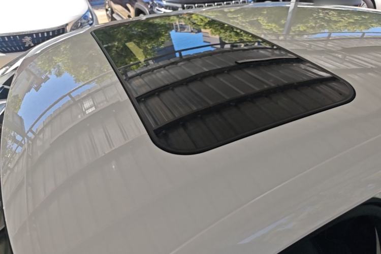 Used Volkswagen Lavida 2015 1.6L Automatic Comfort Edition Roof