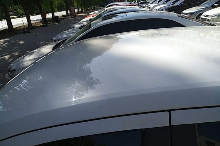 Used Volkswagen Lavida 2015 1.6L Automatic Fashion Edition Roof