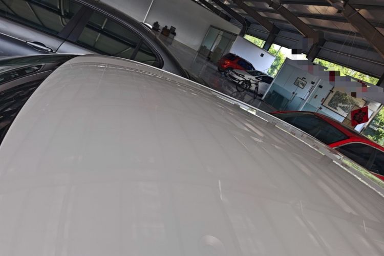 Used Volkswagen Lavida 2015 1.6L Automatic Fashion Edition Roof