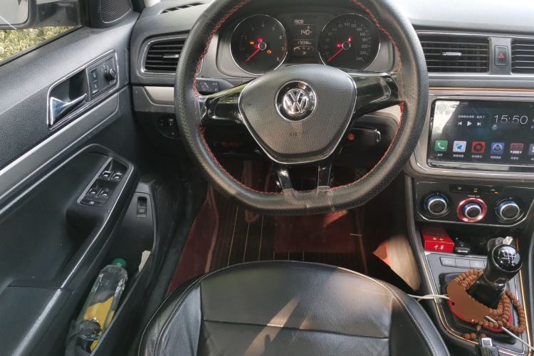 Used Volkswagen Lavida 2015 1.6L Manual Comfort Edition Steering Wheel