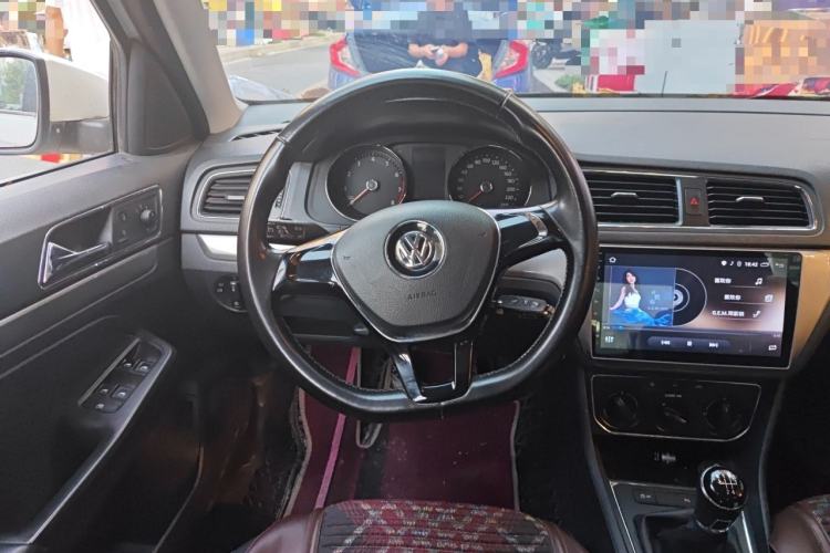 Used Volkswagen Lavida 2015 1.6L Manual Comfort Edition Steering Wheel