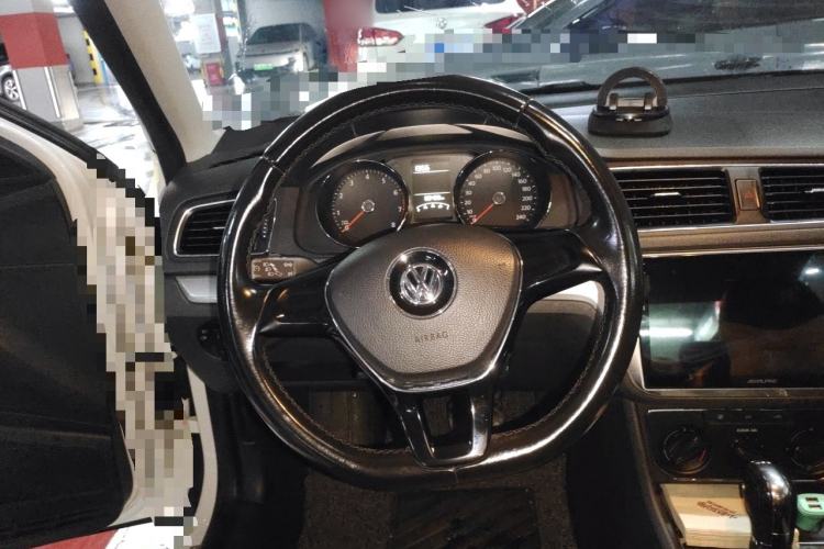 Used Volkswagen Lavida 2015 230TSI DSG Comfort Edition Steering Wheel
