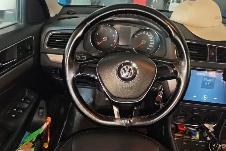 Used Volkswagen Lavida 2015 1.6L Manual Comfort Edition Steering Wheel
