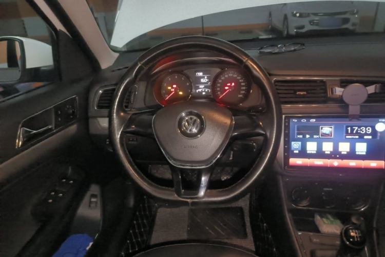 Used Volkswagen Lavida 2015 1.6L Manual Comfort Edition Steering Wheel