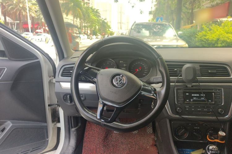 Used Volkswagen Lavida 2015 1.6L Manual Comfort Edition Steering Wheel