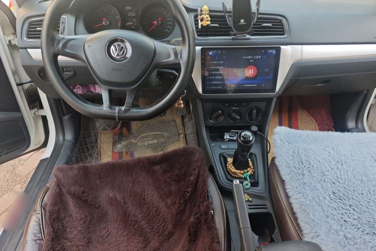 Used Volkswagen Lavida 2015 1.6L Manual Fashion Edition Steering Wheel