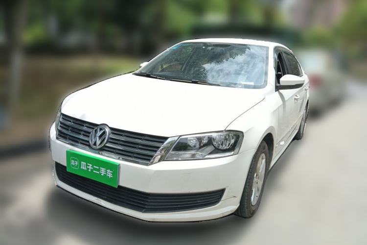 Used Volkswagen Lavida 2015 1.6L Automatic Fashion Edition Guazi used car, China used car export, Used car for sale, Used  cars, Cheapest cars for sale