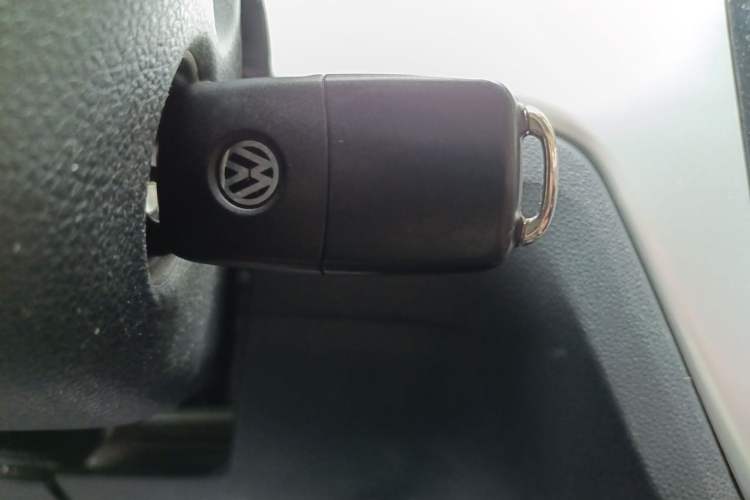 Used Volkswagen Lavida 2015 1.6L Automatic Fashion Edition Vehicle Key
