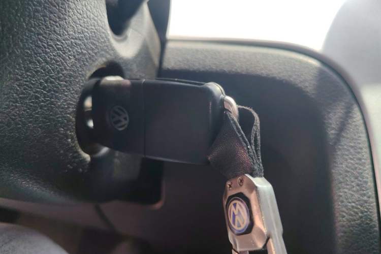 Used Volkswagen Lavida 2015 1.6L Automatic Fashion Edition Vehicle Key