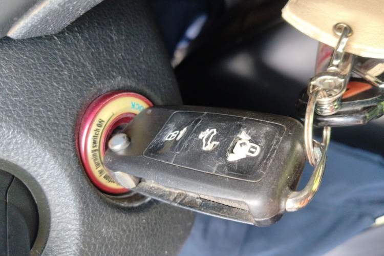 Used Volkswagen Lavida 2015 1.6L Automatic Fashion Edition Vehicle Key