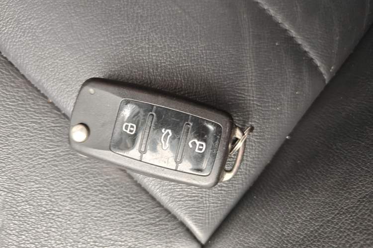 Used Volkswagen Lavida 2015 230TSI DSG Comfort Edition Vehicle Key