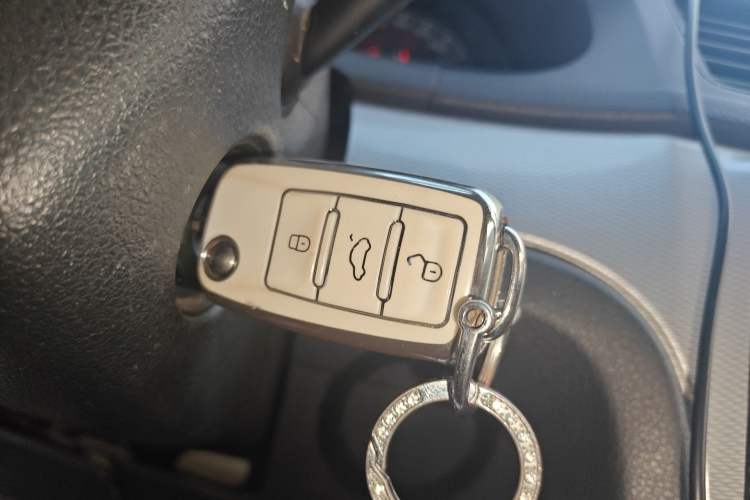 Used Volkswagen Lavida 2015 1.6L Automatic Fashion Edition Vehicle Key