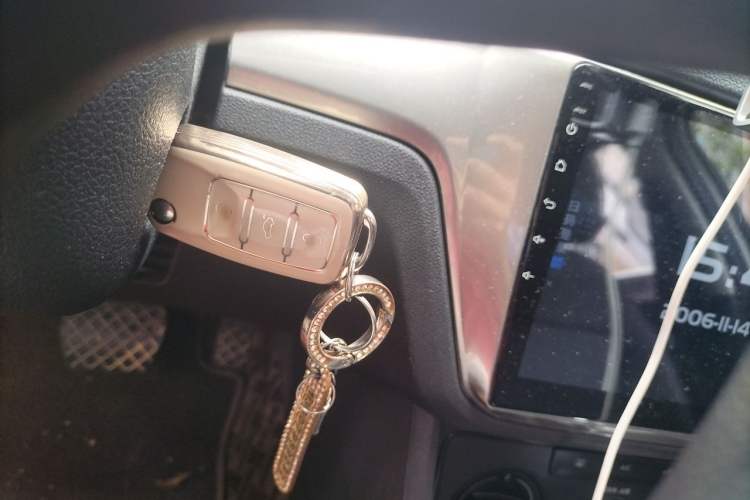 Used Volkswagen Lavida 2015 1.6L Automatic Fashion Edition Vehicle Key