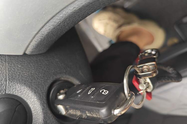 Used Volkswagen Lavida 2015 1.6L Automatic Fashion Edition Vehicle Key