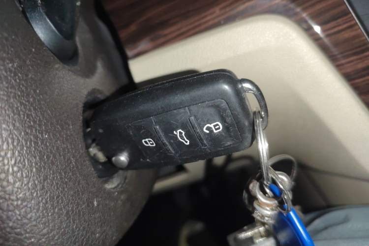 Used Volkswagen Lavida 2015 230TSI DSG Comfort Edition Vehicle Key