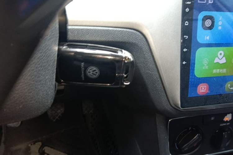 Used Volkswagen Lavida 2015 1.6L Manual Comfort Edition Vehicle Key
