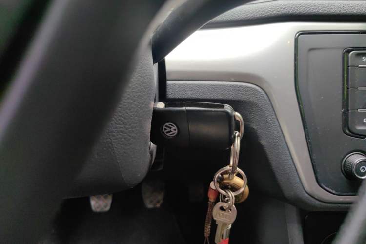 Used Volkswagen Lavida 2015 1.6L Manual Fashion Edition Vehicle Key
