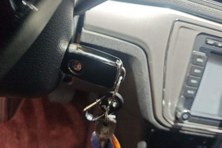 Used Volkswagen Lavida 2015 1.6L Automatic Comfort Edition Vehicle Key