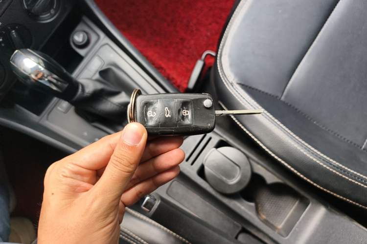 Used Volkswagen Lavida 2015 1.6L Automatic Fashion Edition Vehicle Key
