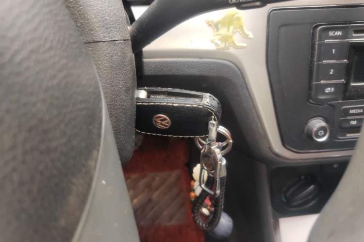 Used Volkswagen Lavida 2015 1.6L Automatic Fashion Edition Vehicle Key