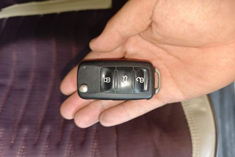 Used Volkswagen Lavida 2015 1.6L Manual Fashion Edition Vehicle Key