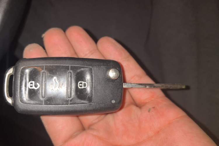 Used Volkswagen Lavida 2015 1.6L Automatic Comfort Edition Vehicle Key