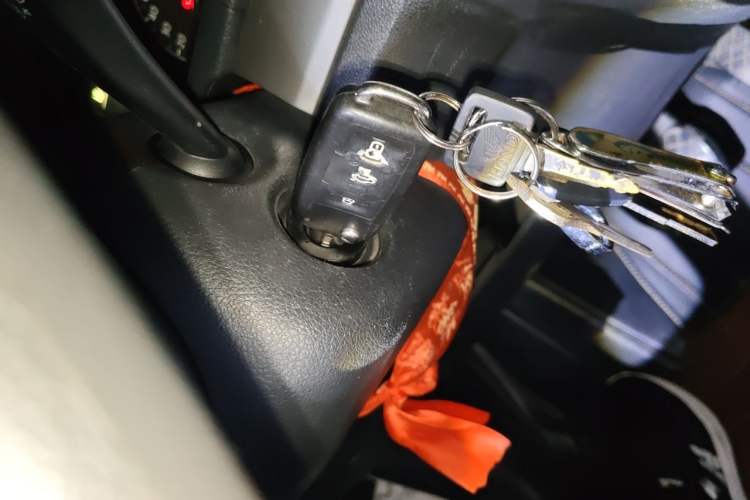Used Volkswagen Lavida 2015 1.6L Automatic Fashion Edition Vehicle Key