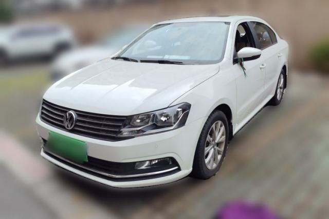 Used Volkswagen Lavida 2015 1.6L Manual Comfort Edition
