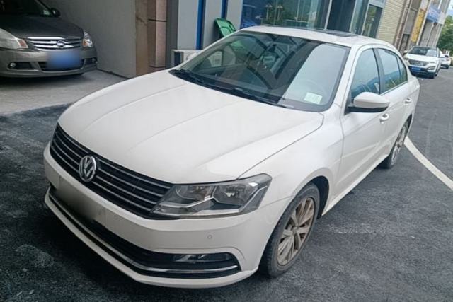 Used Volkswagen Lavida 2015 1.6L Automatic Comfort Edition