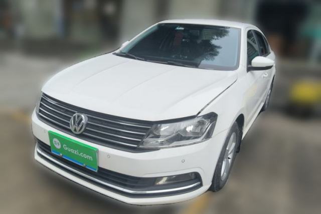 Used Volkswagen Lavida 2015 1.6L Manual Fashion Edition