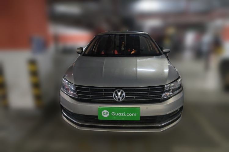 Used Volkswagen Lavida 2015 1.6L Automatic Comfort Edition Front