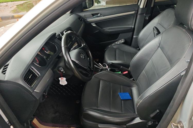 Used Volkswagen Lavida 2015 230TSI DSG Comfort Edition Left Front Seat