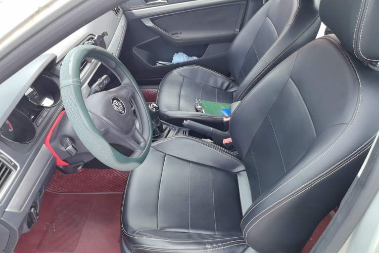 Used Volkswagen Lavida 2015 1.6L Manual Fashion Edition Left Front Seat
