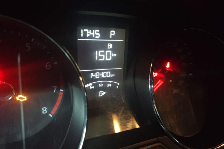 Used Volkswagen Lavida 2015 1.6L Automatic Comfort Edition Odometer Close Up