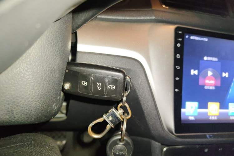 Used Volkswagen Lavida 2015 1.6L Automatic Comfort Edition Vehicle Key