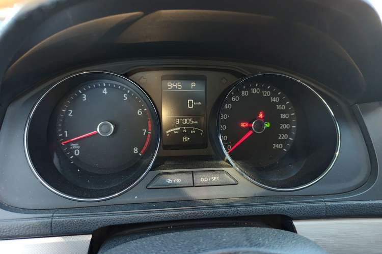 Used Volkswagen Lavida 2016 280TSI DSG Sport Edition Instrument Cluster