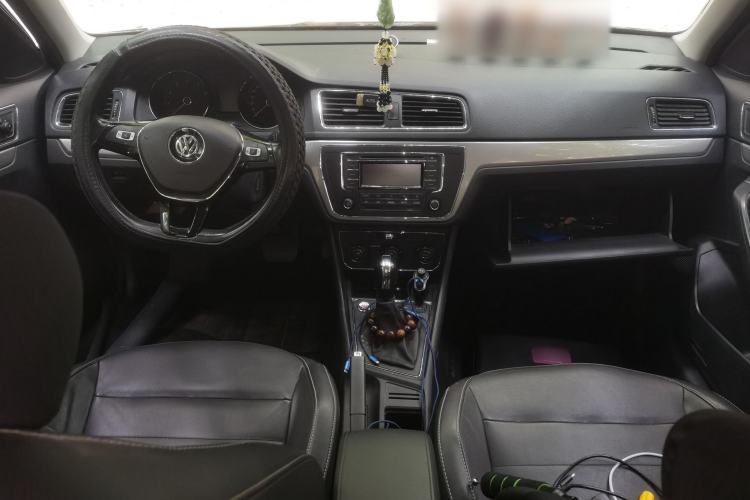 Used Volkswagen Lavida 2017 230TSI DSG Comfort Edition Center Console