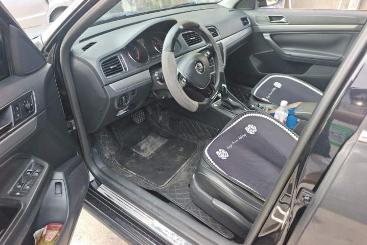 Used Volkswagen Lavida 2017 1.6L Automatic Comfort Edition Driver Seat