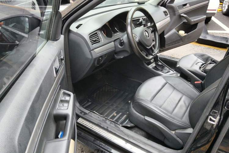 Used Volkswagen Lavida 2017 230TSI DSG Comfort Edition Driver Seat
