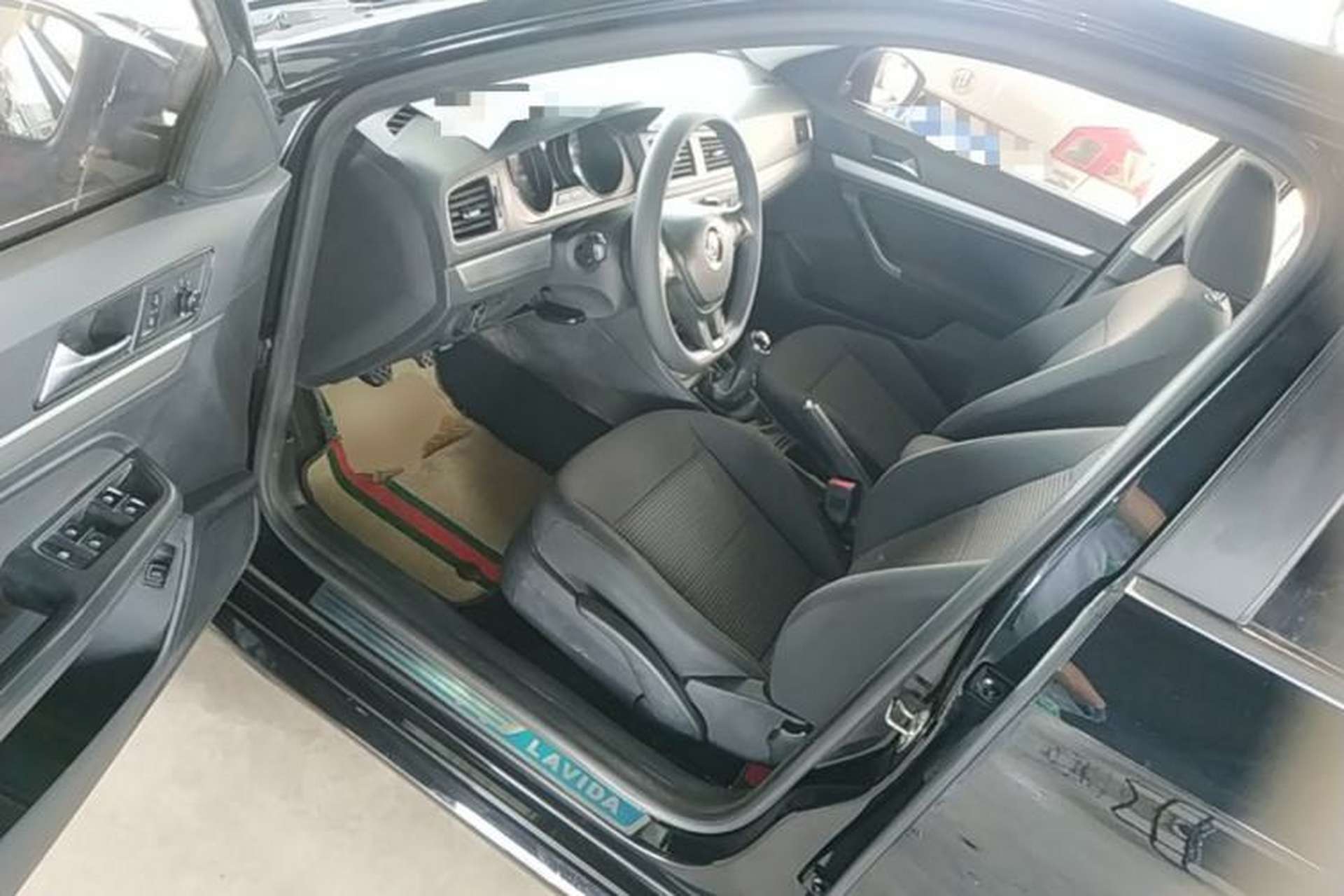 Used Volkswagen Lavida 2017 1.6L Manual Fashion Edition Driver Seat