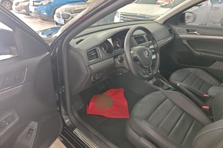 Used Volkswagen Lavida 2017 1.6L Automatic Comfort Edition Driver Seat