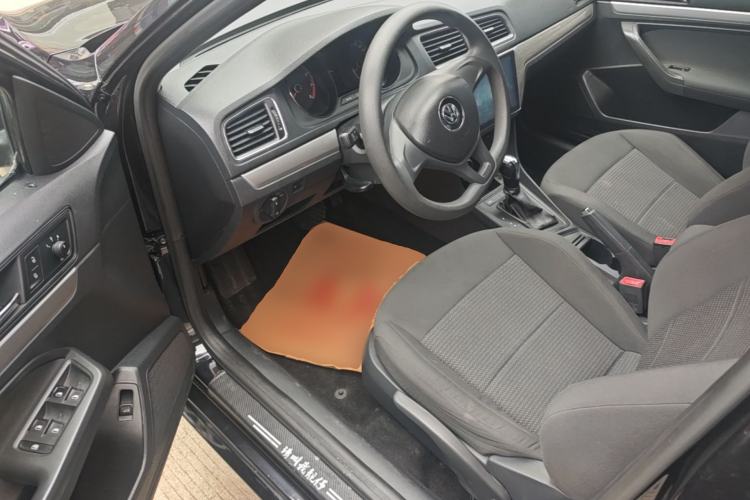 Used Volkswagen Lavida 2017 1.6L Automatic Fashion Edition Driver Seat