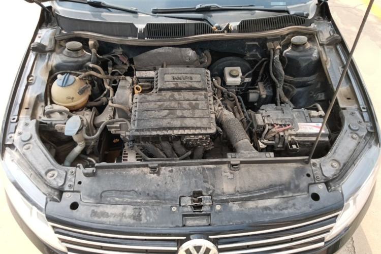 Used Volkswagen Lavida 2017 1.6L Automatic Fashion Edition Engine Bay