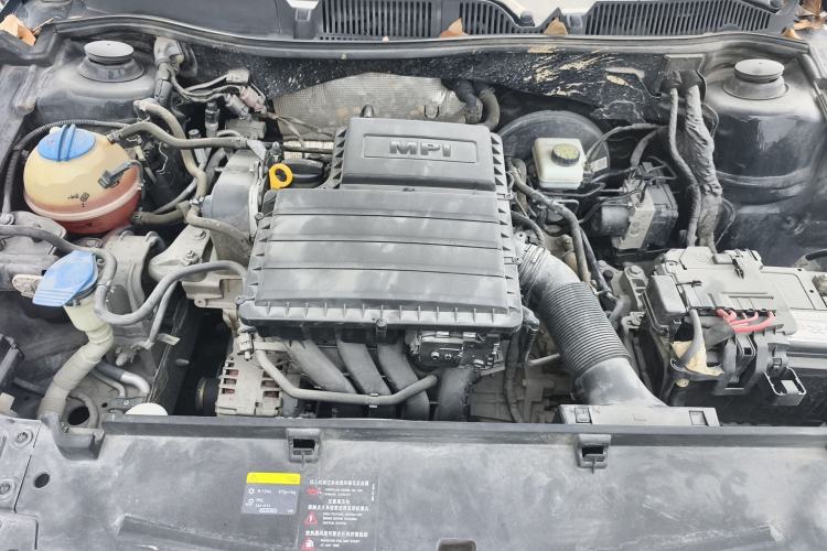 Used Volkswagen Lavida 2017 1.6L Automatic Fashion Edition Engine Bay