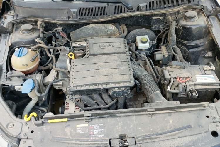 Used Volkswagen Lavida 2017 1.6L Automatic Fashion Edition Engine Bay