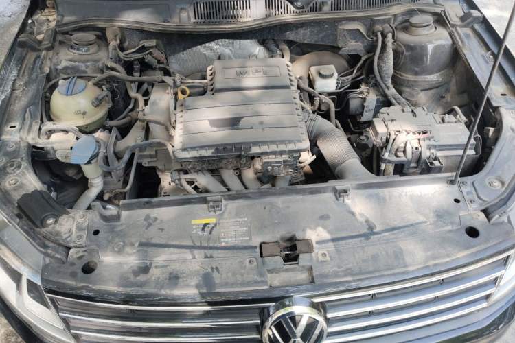 Used Volkswagen Lavida 2017 1.6L Manual Fashion Edition Engine Bay