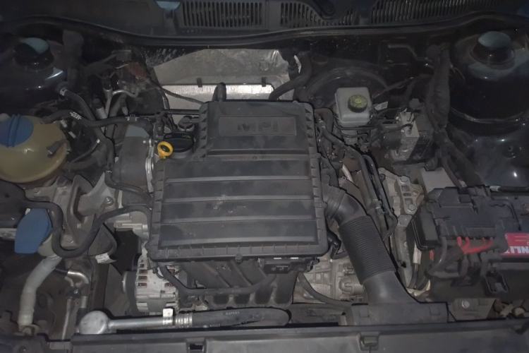 Used Volkswagen Lavida 2017 1.6L Automatic Comfort Edition Engine Bay